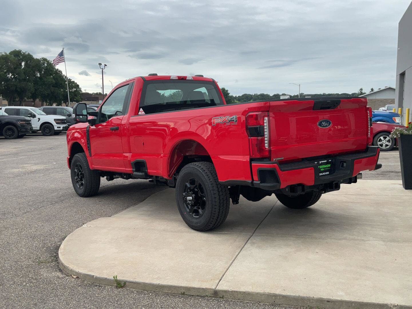 2025 Ford F-350 XL photo 3