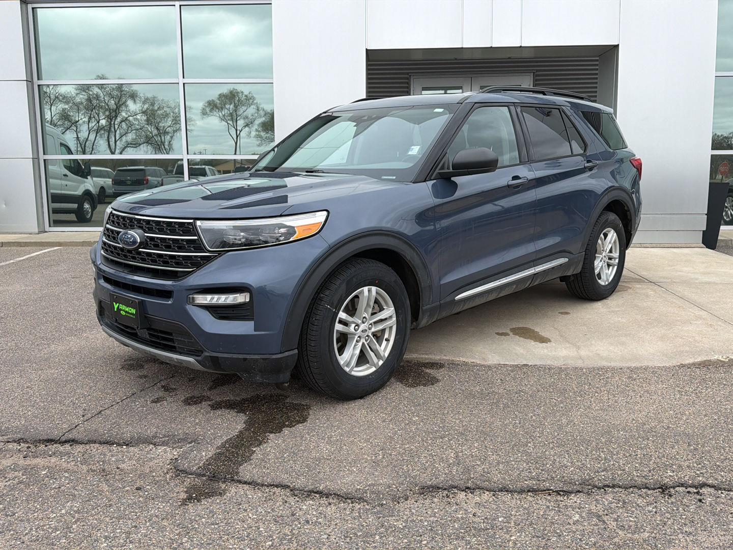 2021 Ford Explorer XLT 4WD's photo