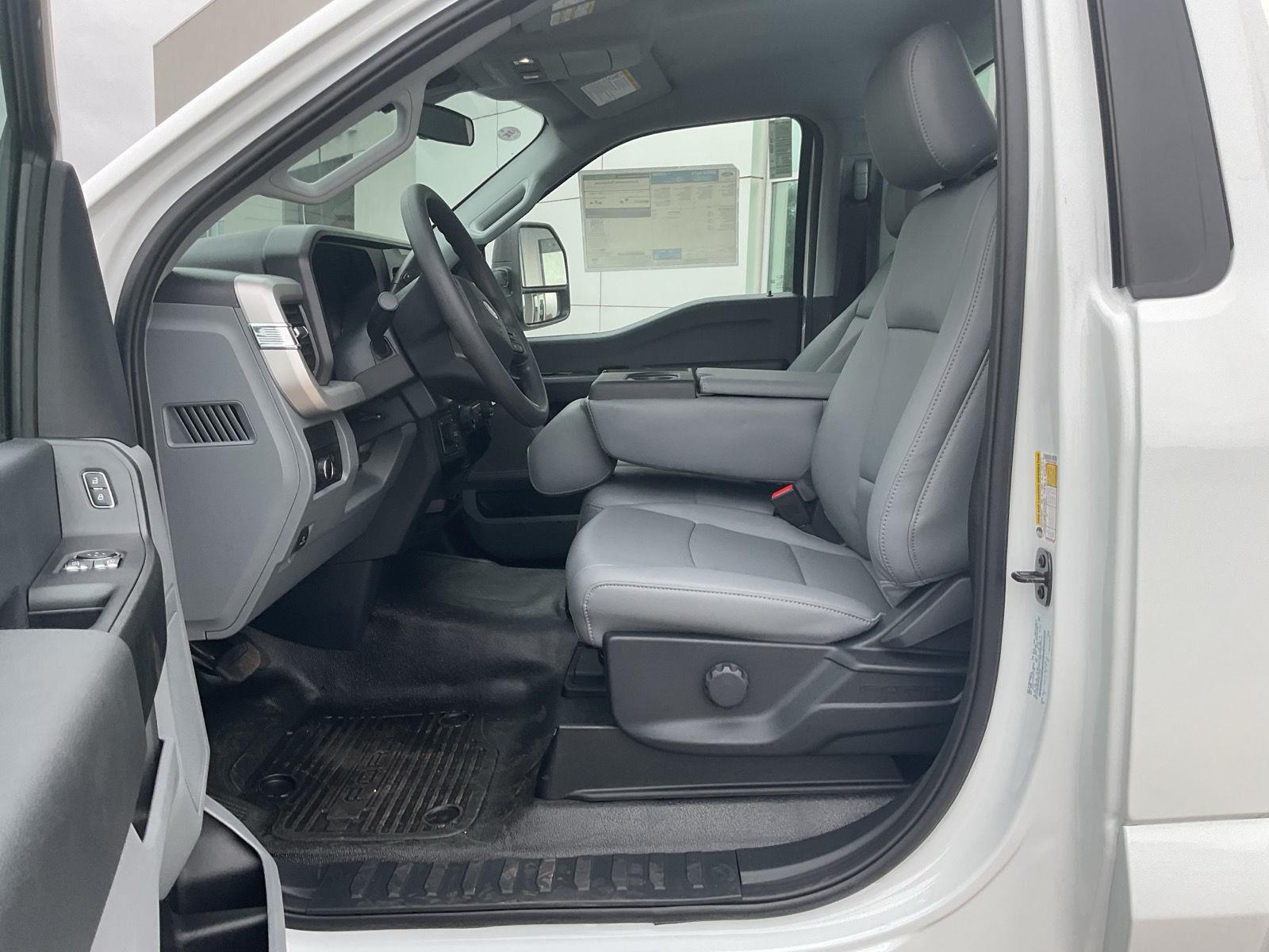 2026 Ford F-250 Super Duty XL - Photo 18