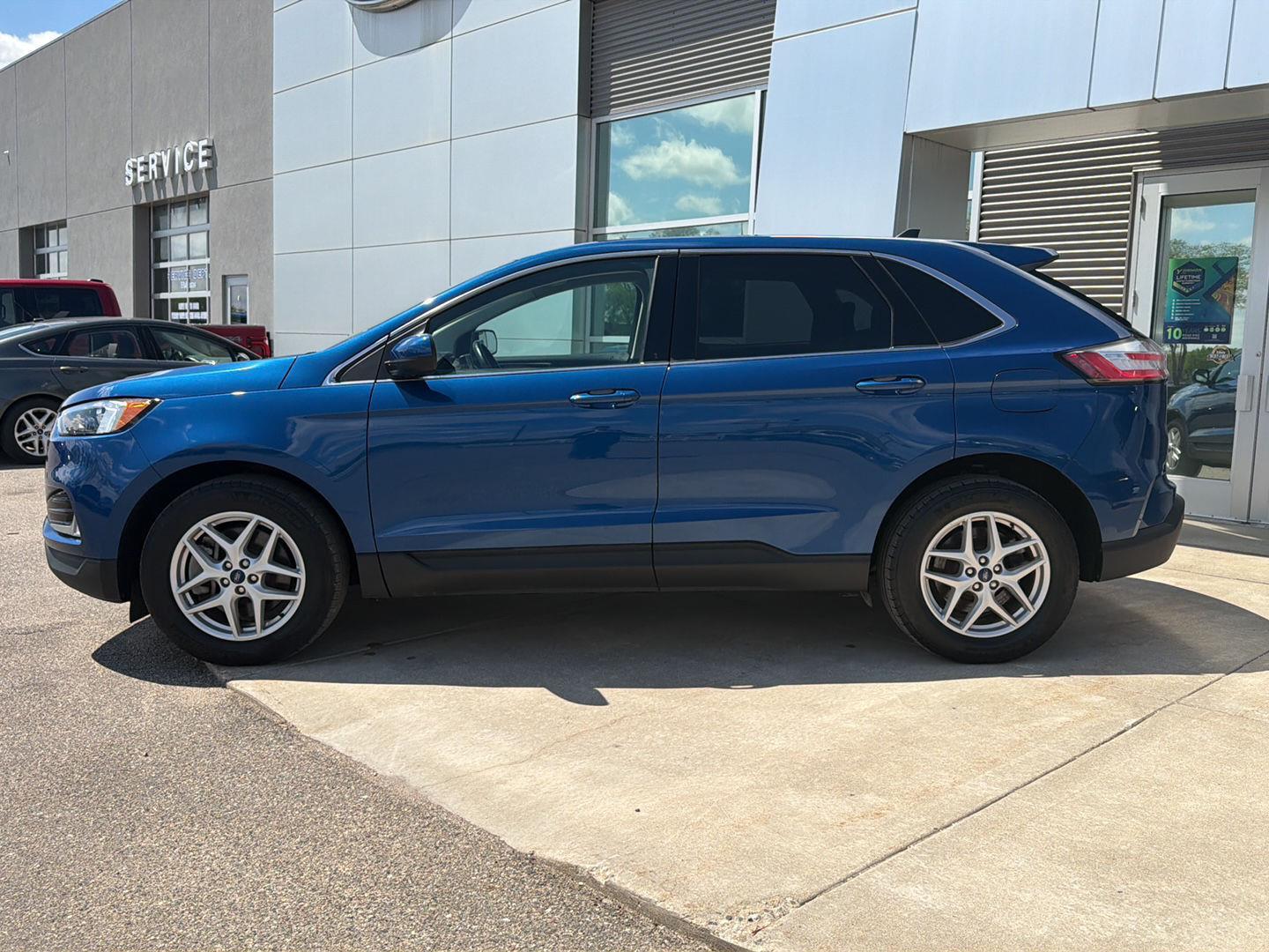 Used 2022 Ford Edge SEL with VIN 2FMPK4J98NBB16139 for sale in Paynesville, Minnesota