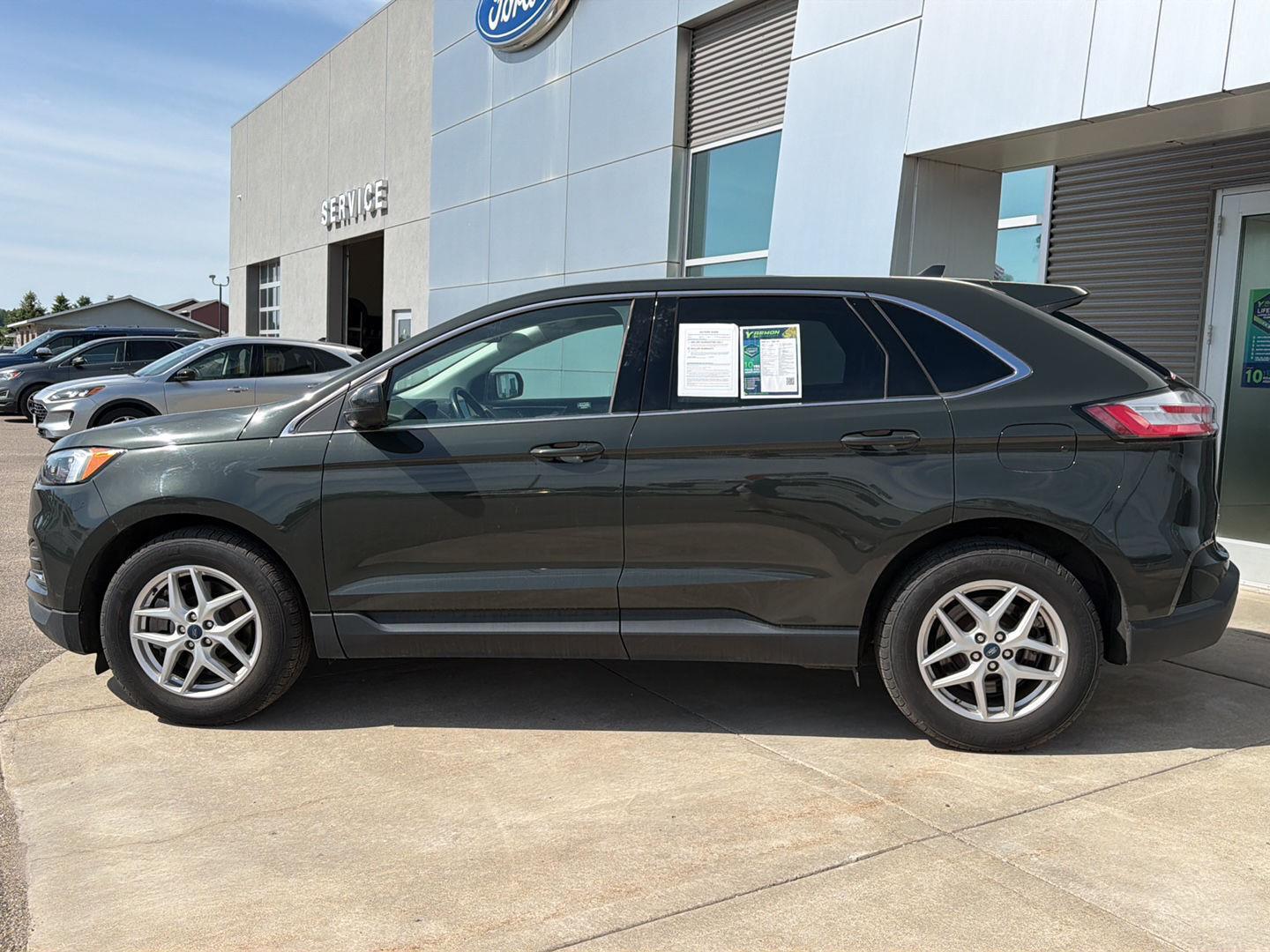 2022 Ford Edge SEL - Photo 8
