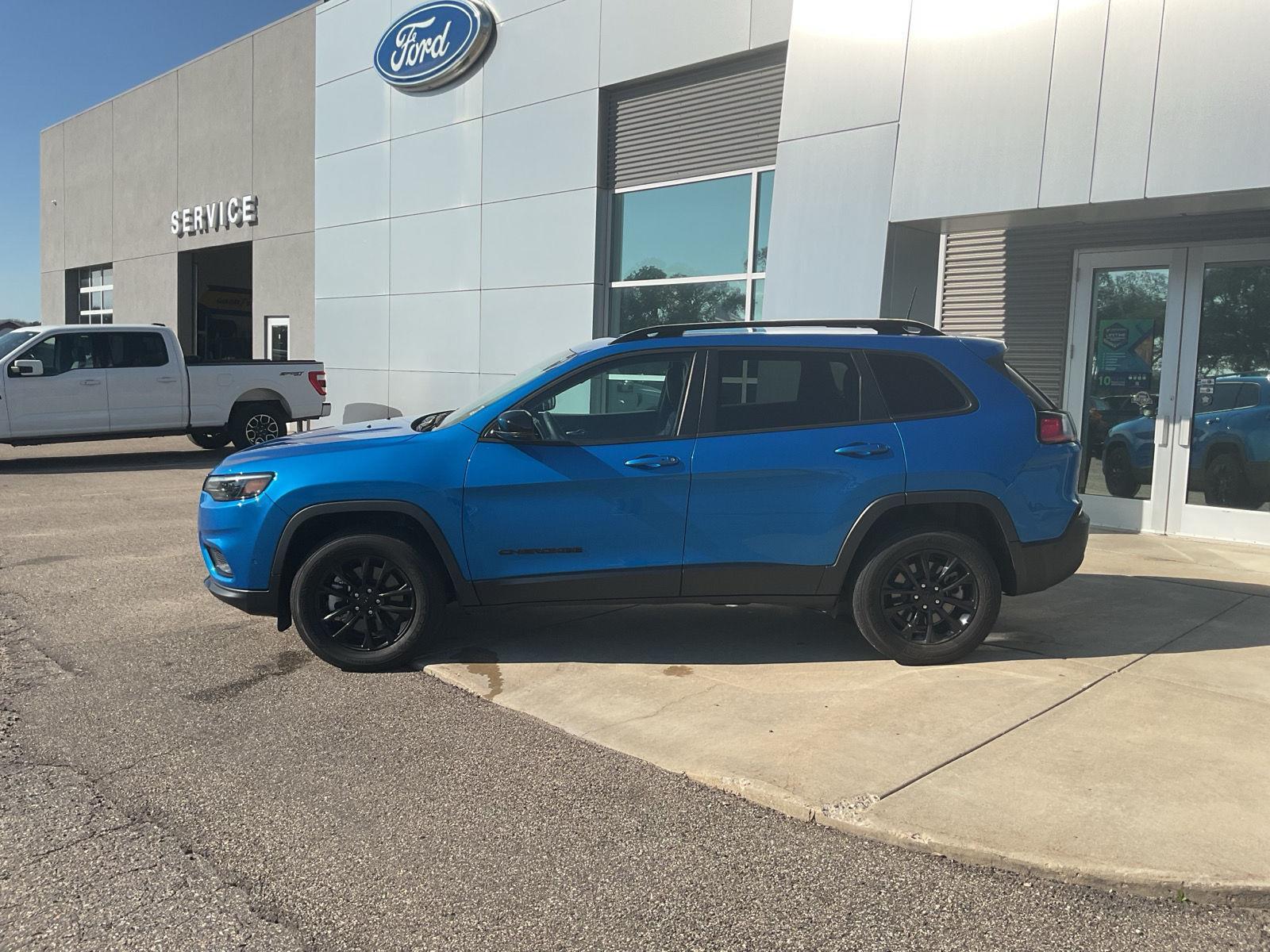 Used 2023 Jeep Cherokee Altitude Lux with VIN 1C4PJMMB6PD100783 for sale in Paynesville, Minnesota