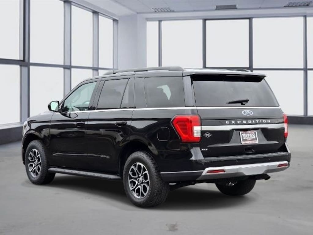 Used 2024 Ford Expedition XLT SUV