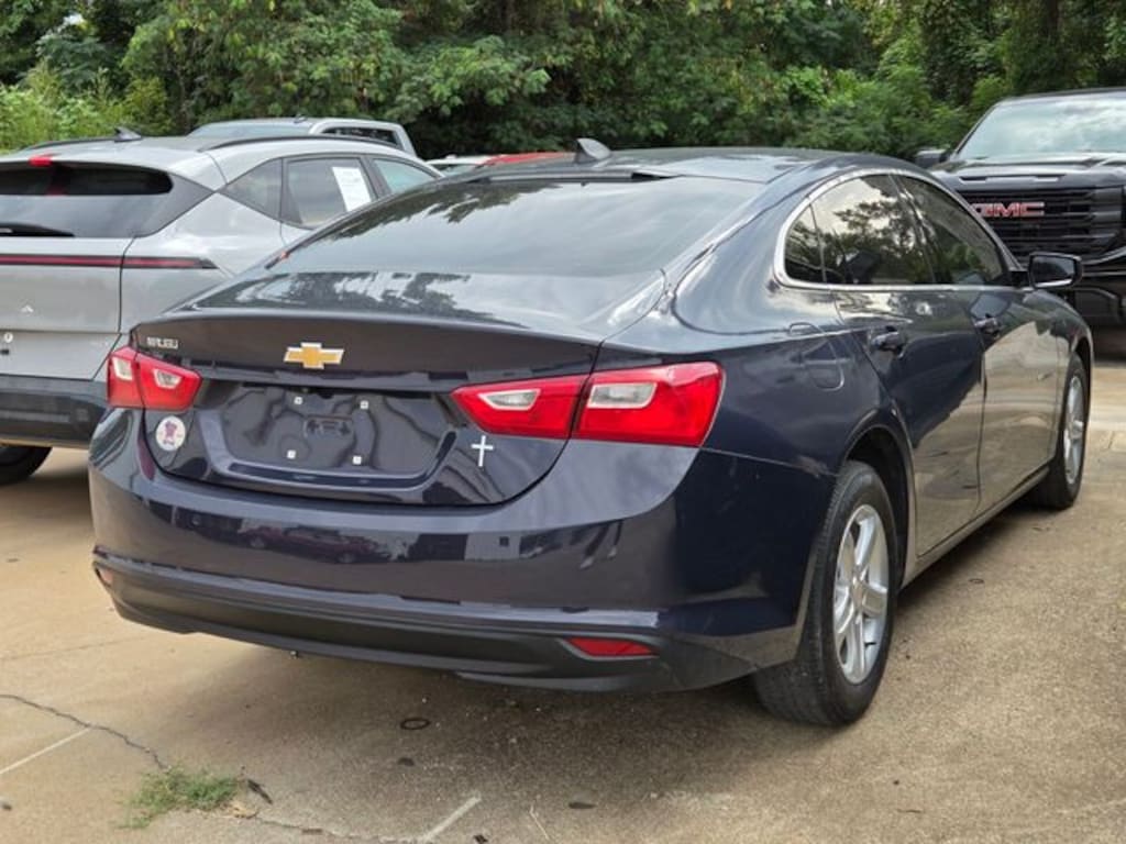 Used 2025 Chevrolet Malibu LS Sedan