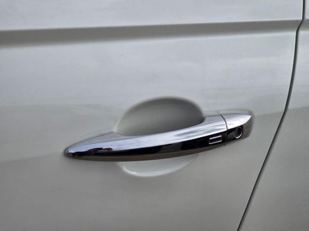 Used 2024 Nissan Altima 2.5 SV Sedan