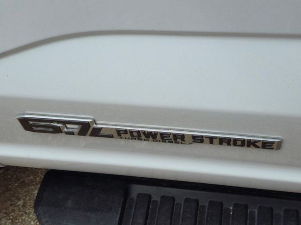 Used 2023 Ford F-250SD XLT Truck Crew Cab
