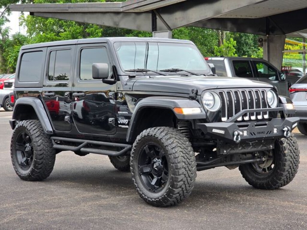 Used 2020 Jeep Wrangler Unlimited Sahara SUV