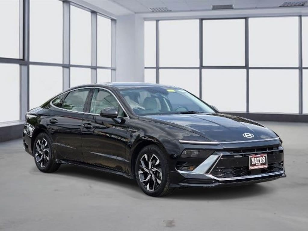 Used 2025 Hyundai Sonata SEL Sedan