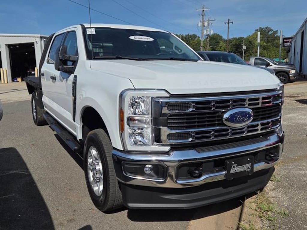 Used 2025 Ford F-250SD XLT Truck Crew Cab