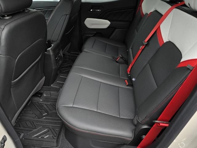 2026 GMC Canyon AT4X - Photo 22
