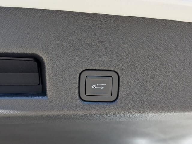 2026 GMC Acadia Elevation - Photo 9