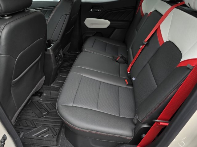 2026 GMC Canyon AT4X - Photo 22