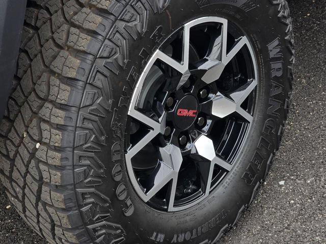 2026 GMC Canyon AT4X - Photo 7