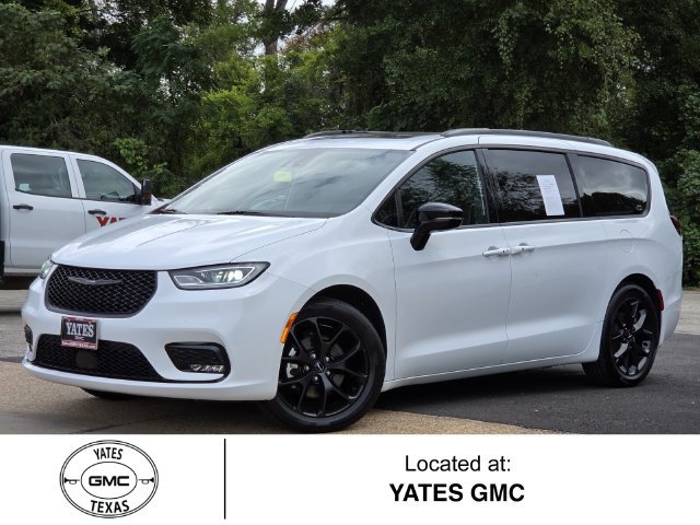 Used 2025 Chrysler Pacifica Limited