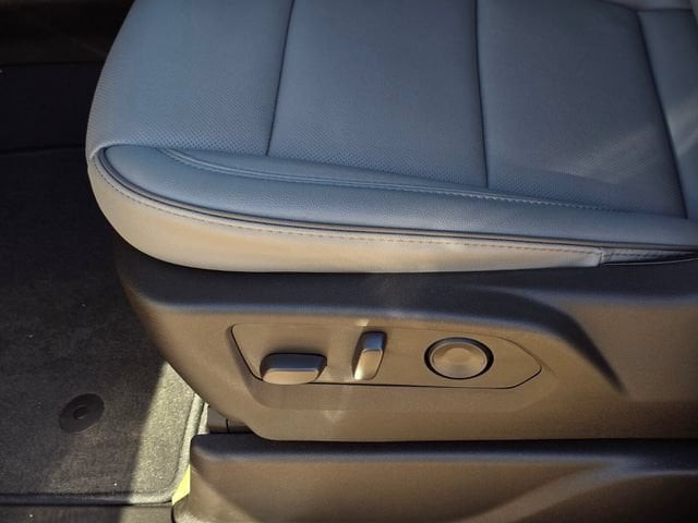 2026 GMC Yukon XL Elevation - Photo 14