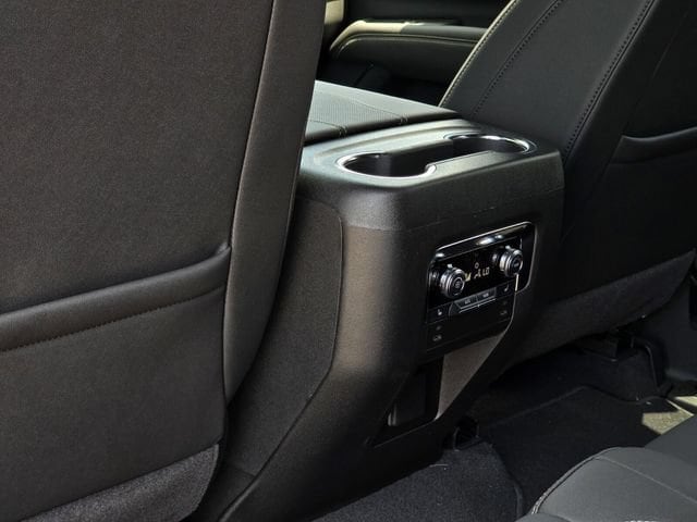 2026 GMC Yukon Elevation - Photo 24