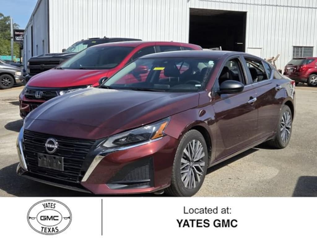 Used 2025 Nissan Altima SV