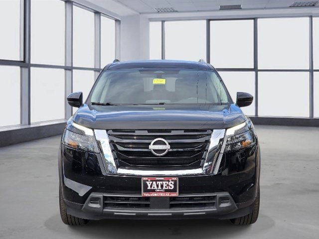 Used 2024 Nissan Pathfinder SV