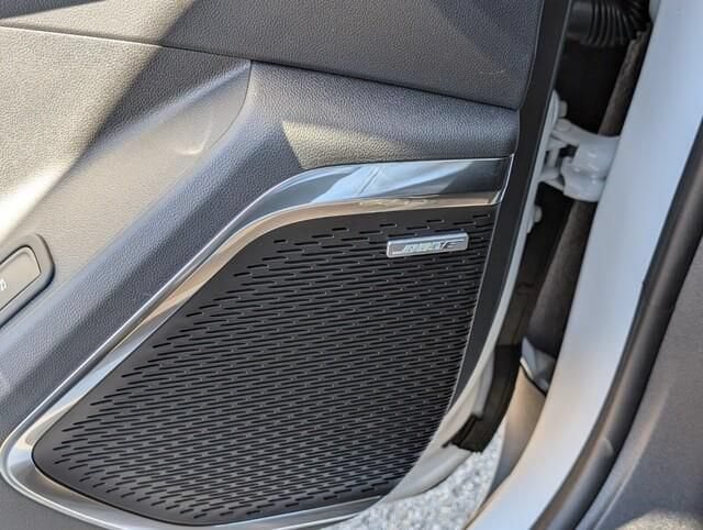 2026 GMC Acadia Elevation - Photo 17