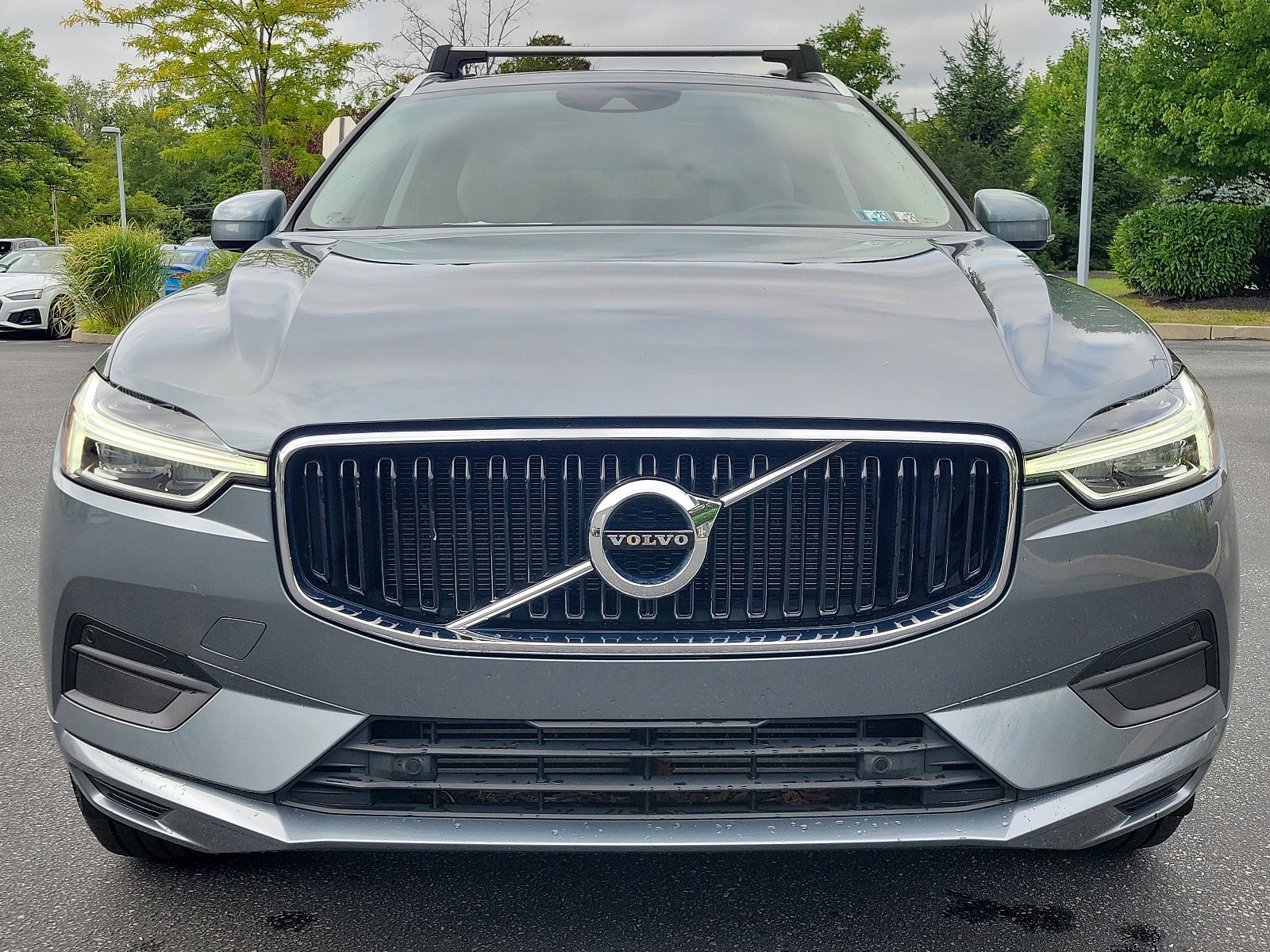 Used 2019 Volvo XC60 Momentum with VIN LYV102RK0KB186696 for sale in Wayne, PA