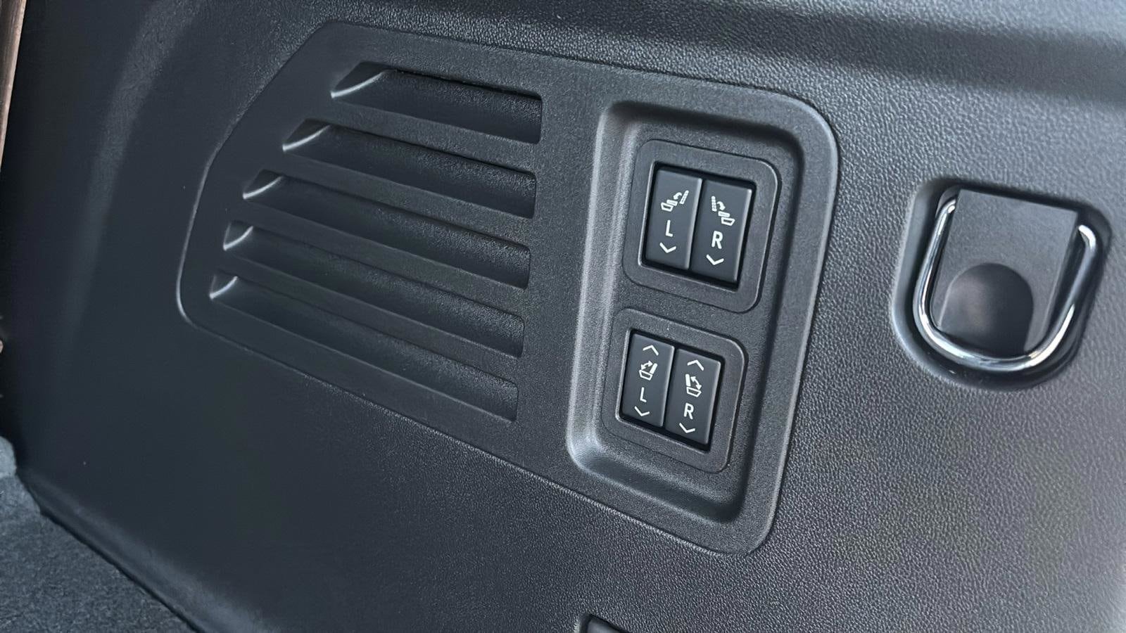 2026 Buick Enclave Preferred - Photo 31