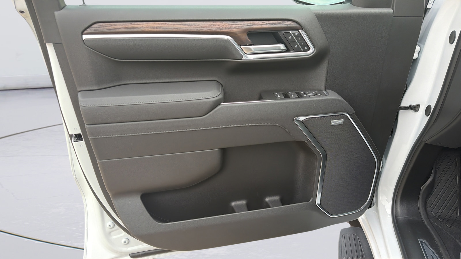 2026 GMC Sierra 1500 SLT - Photo 23