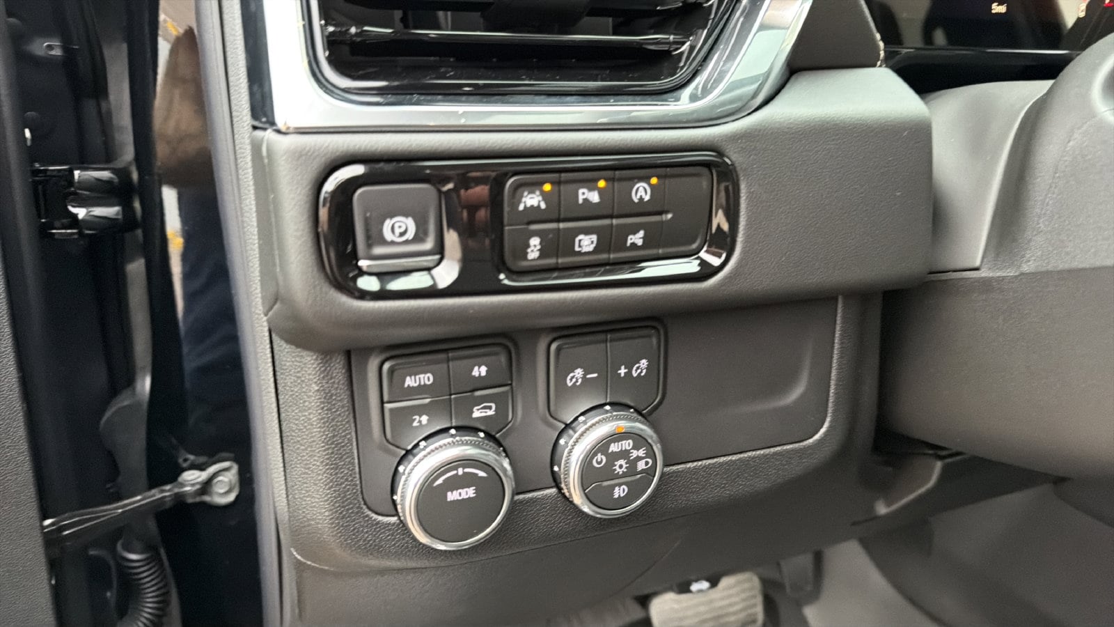 2026 GMC Yukon Elevation - Photo 24