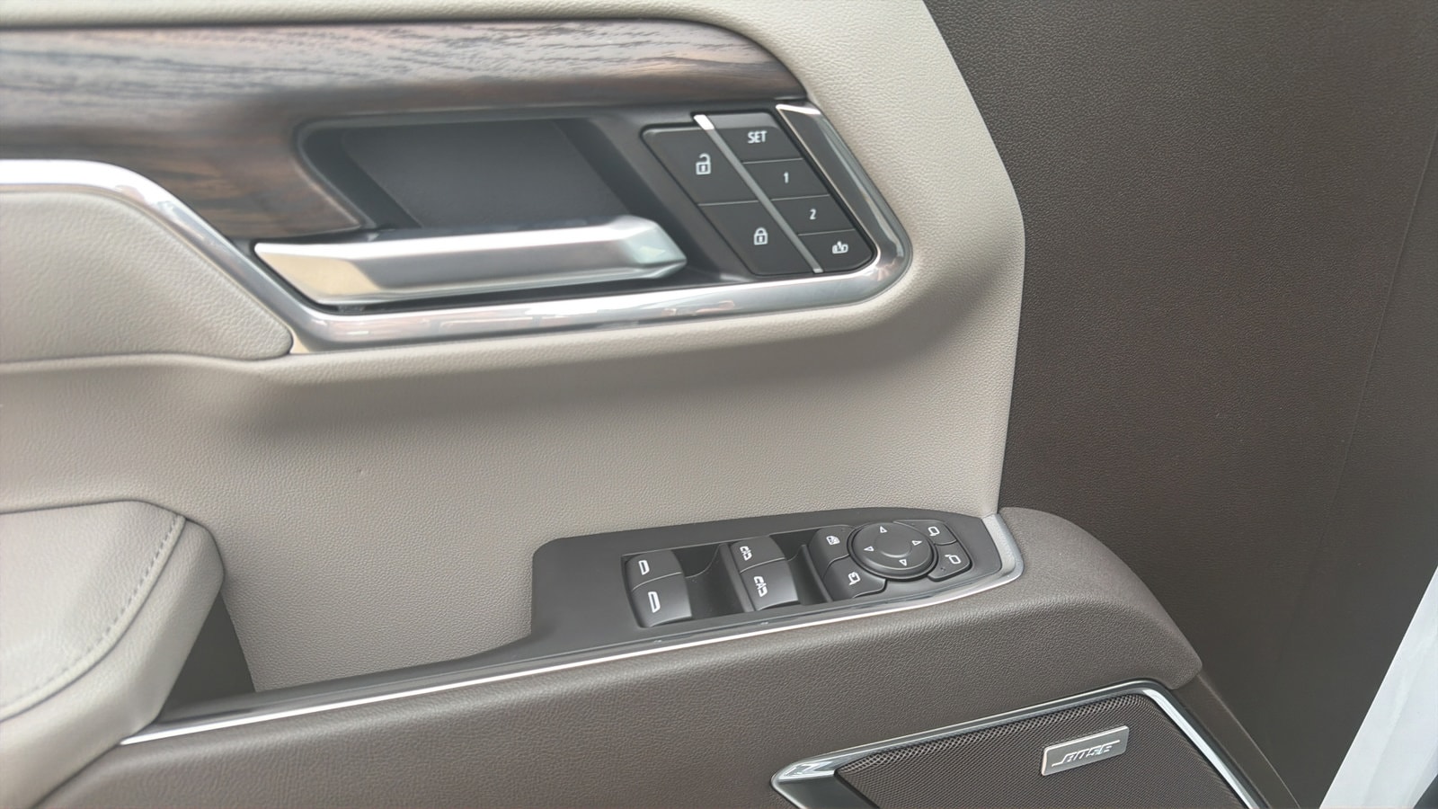 2026 GMC Sierra 1500 SLT - Photo 23