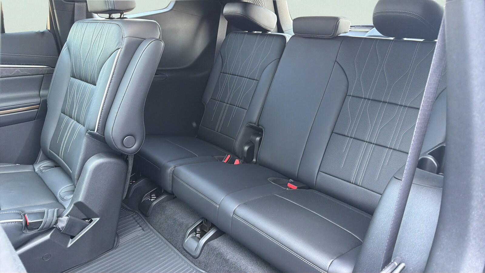 2026 Buick Enclave Avenir - Photo 27
