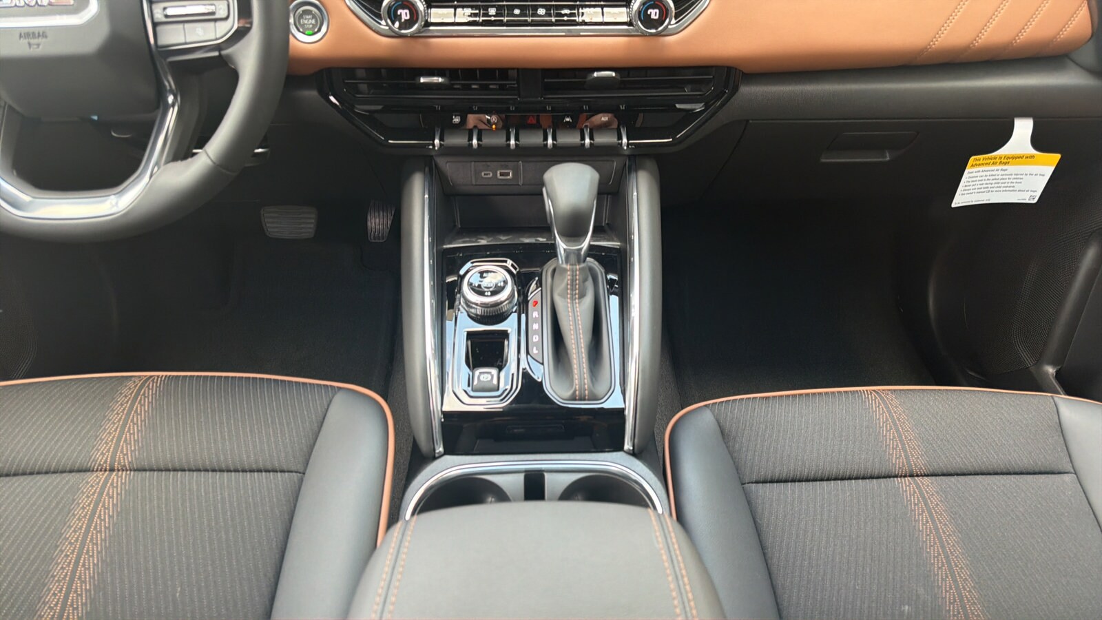 2026 GMC Canyon AT4 - Photo 14