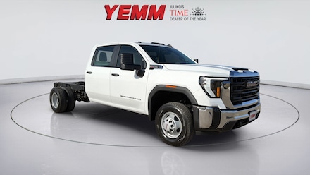 2026 GMC Sierra 3500 HD Chassis Cab Pro Truck