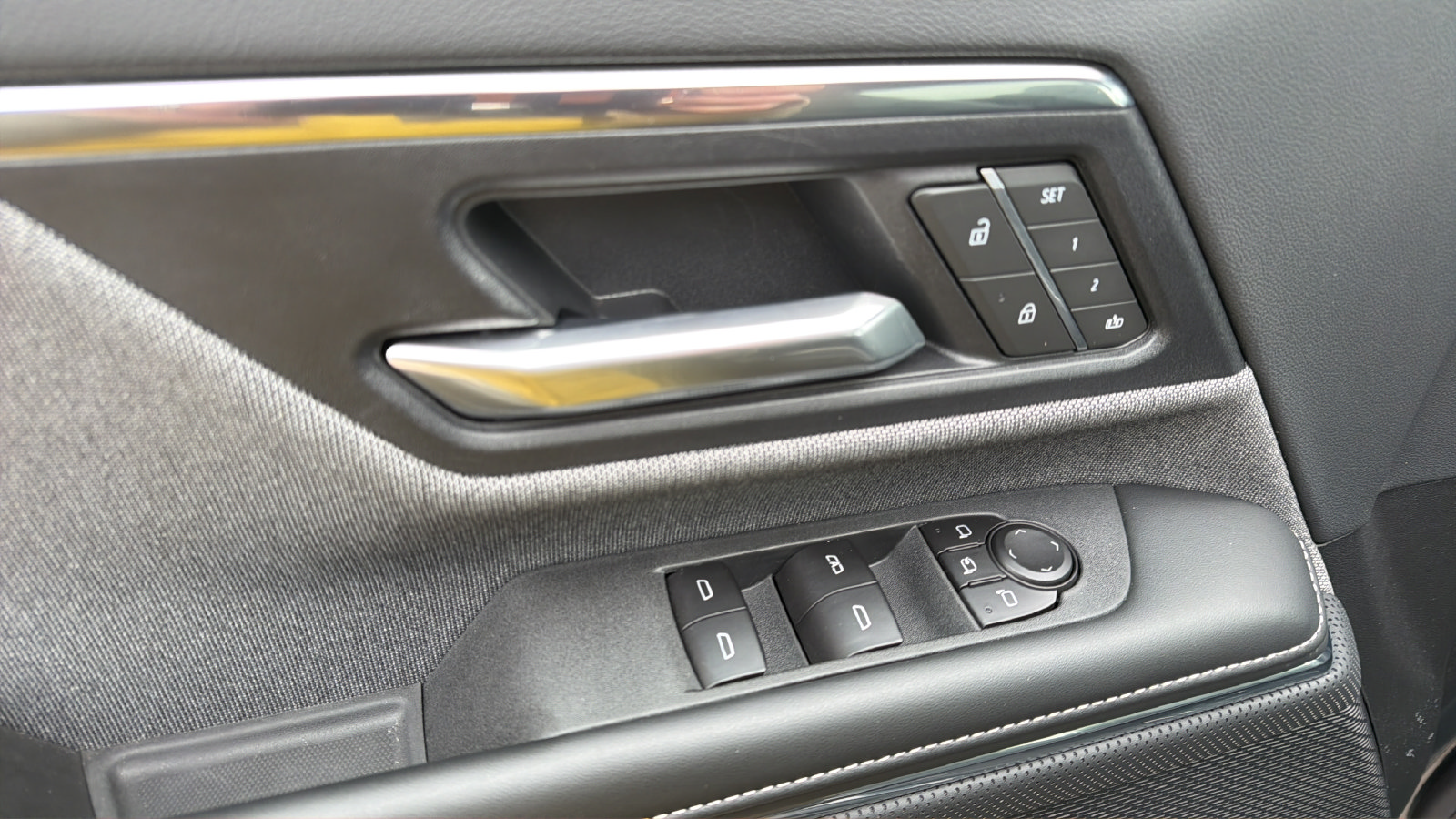 2026 GMC Sierra EV Elevation - Photo 23