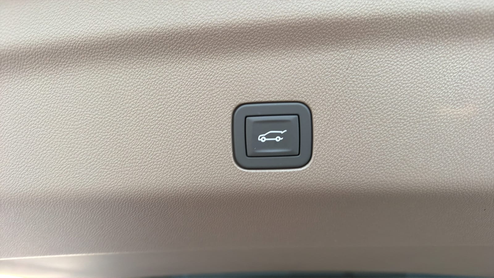2026 GMC Yukon Denali - Photo 31