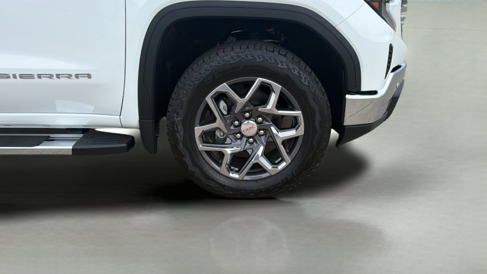 2026 GMC Sierra 1500 SLT - Photo 10