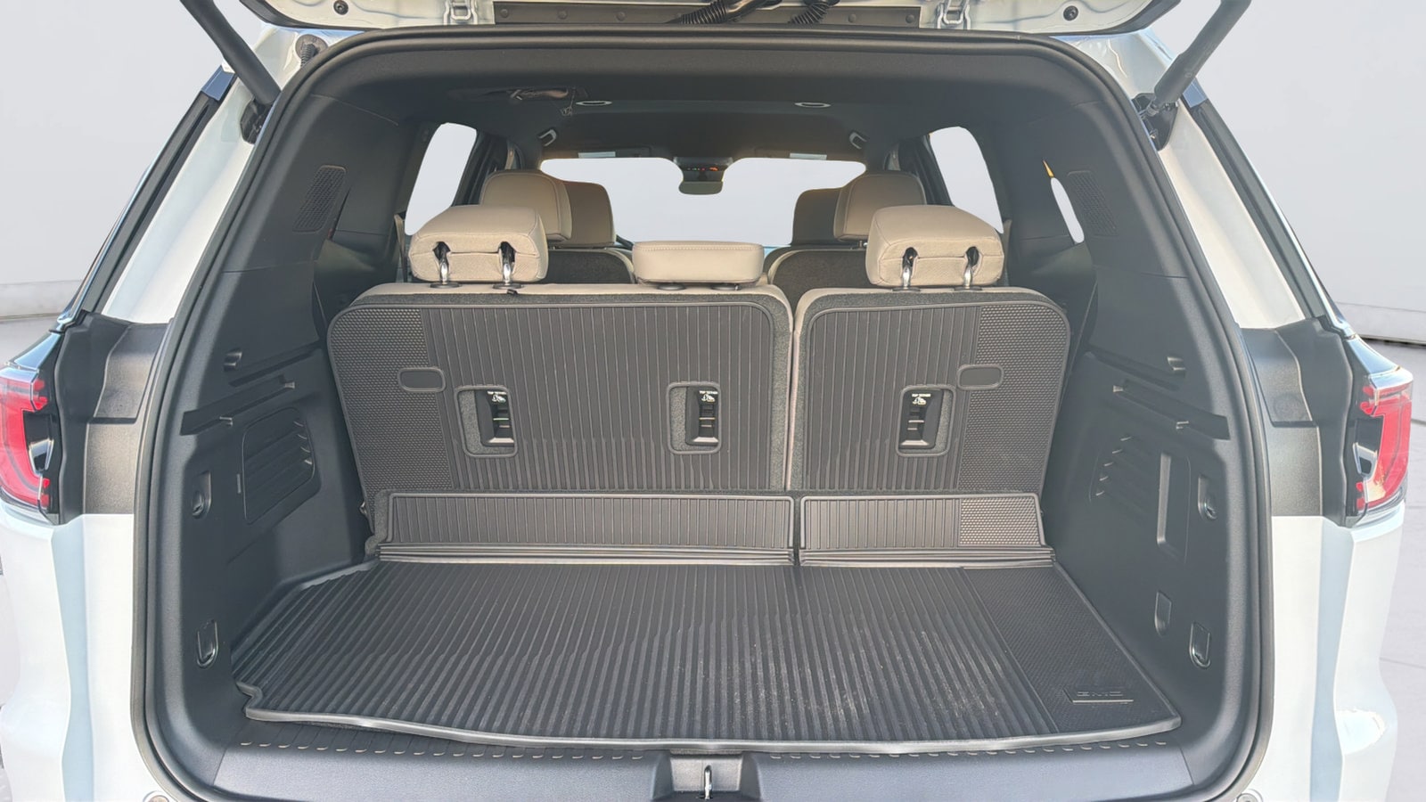 2026 GMC Acadia Elevation - Photo 27