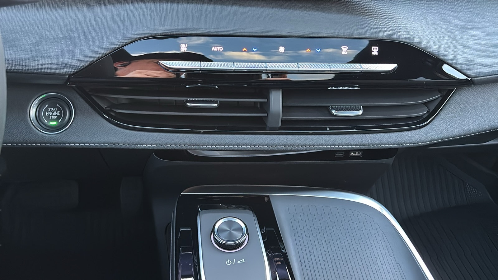 2026 Buick Enclave Sport Touring - Photo 18