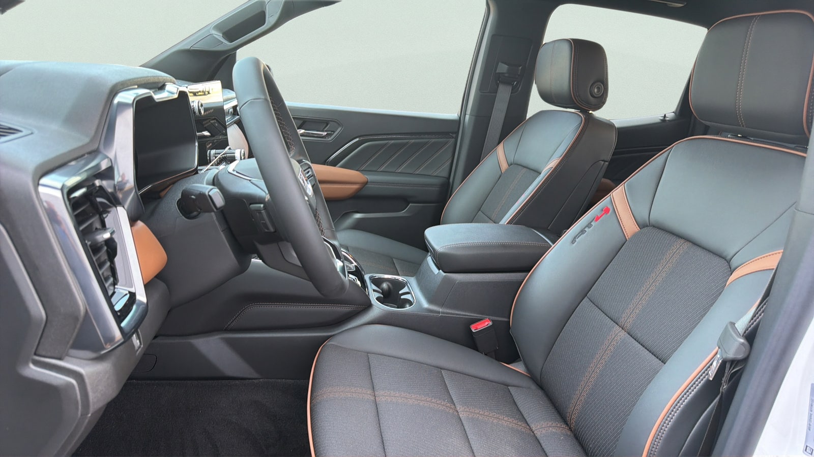 2026 GMC Canyon AT4 - Photo 12