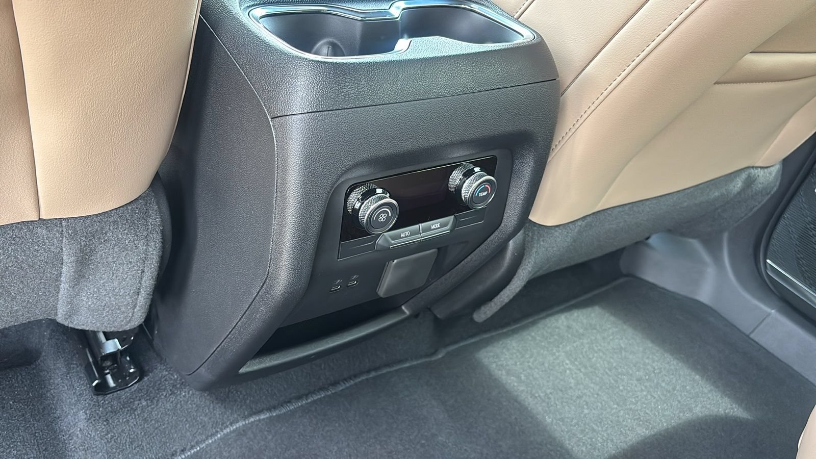 2026 Buick Enclave Preferred - Photo 25