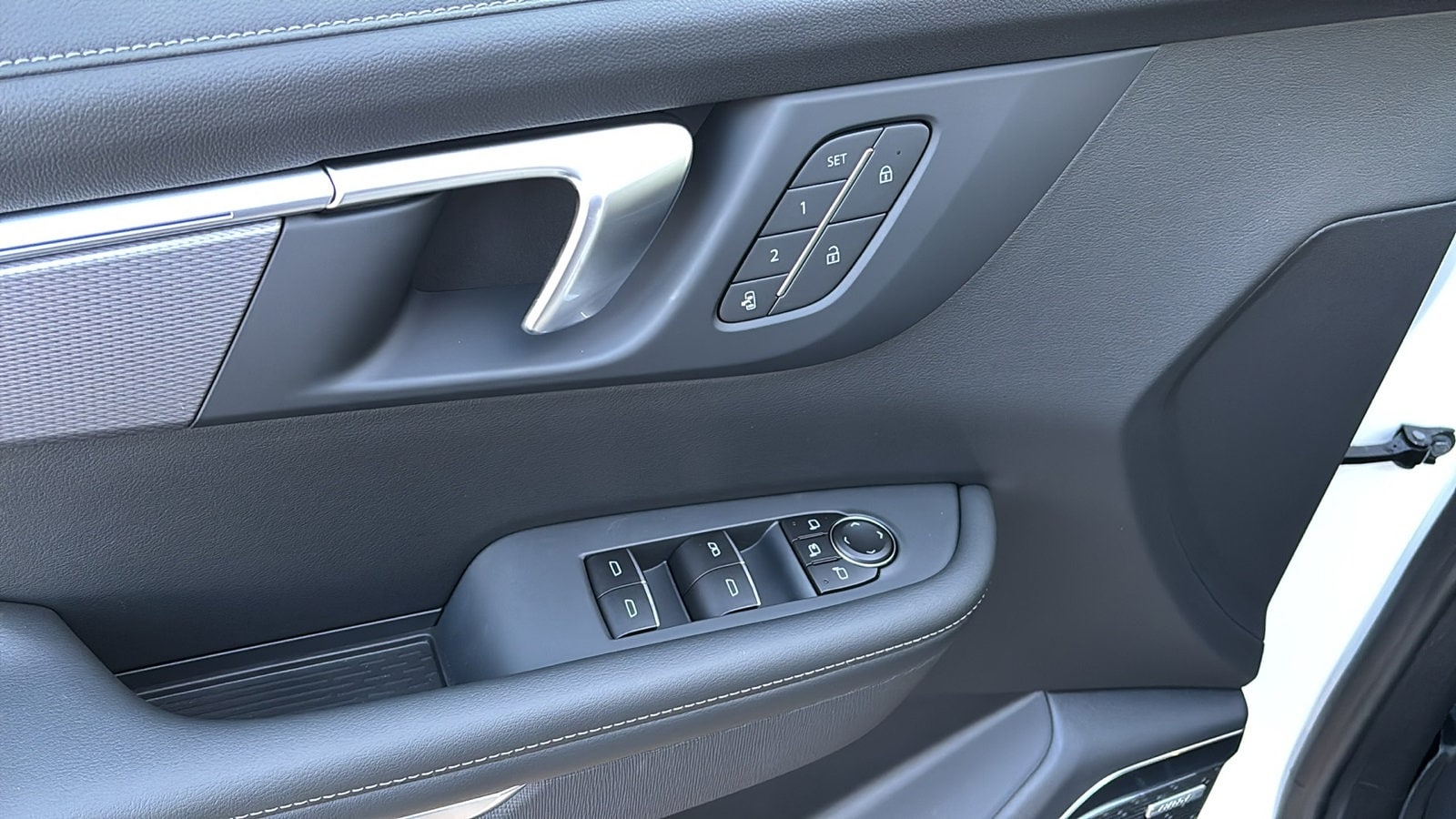 2026 Buick Enclave Sport Touring - Photo 22
