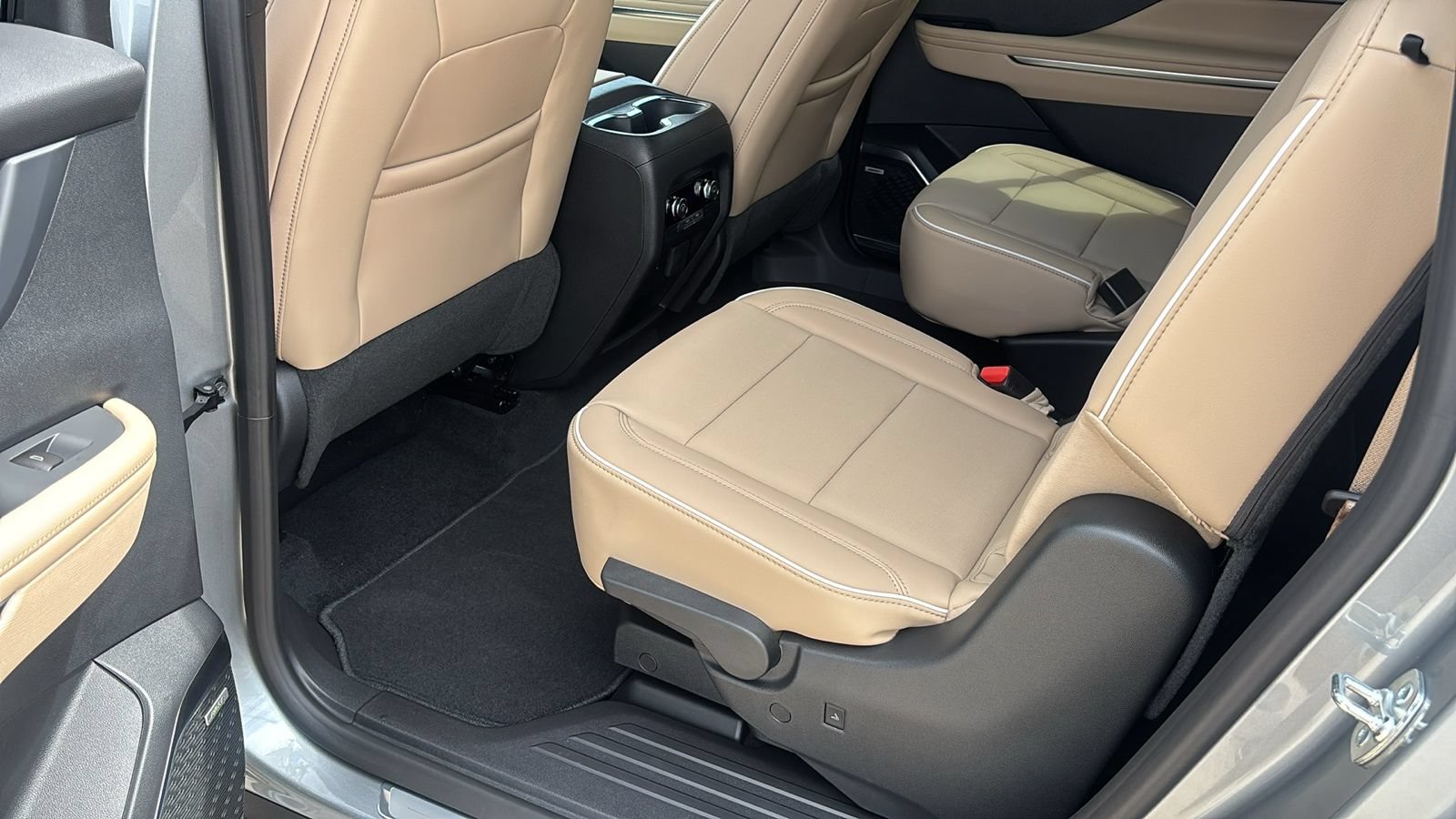 2026 Buick Enclave Preferred - Photo 24