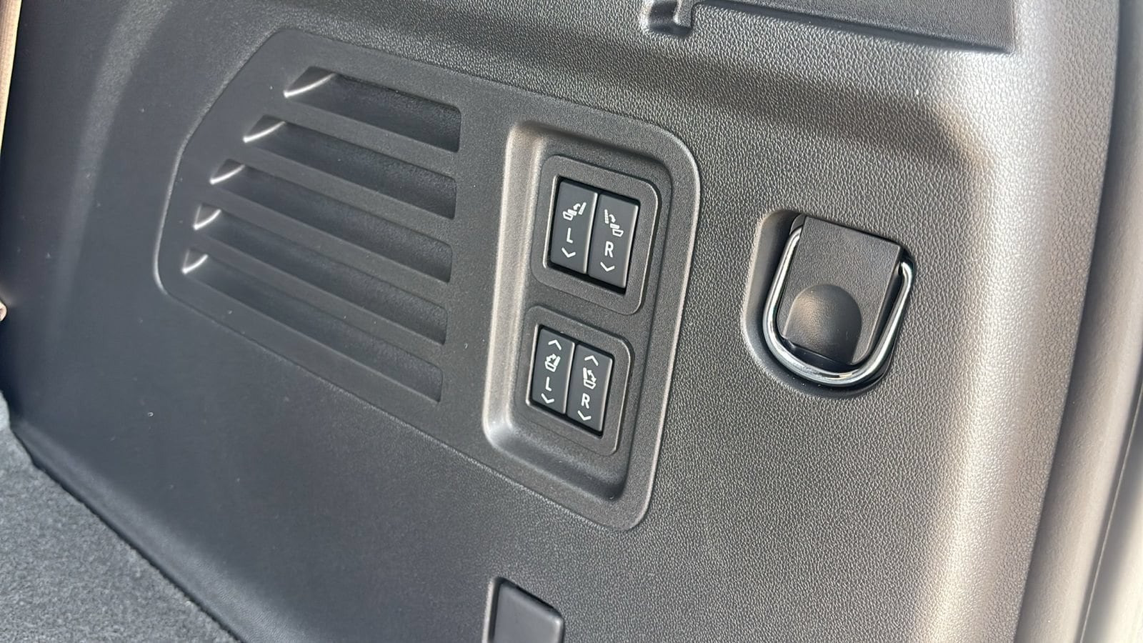 2026 Buick Enclave Preferred - Photo 29