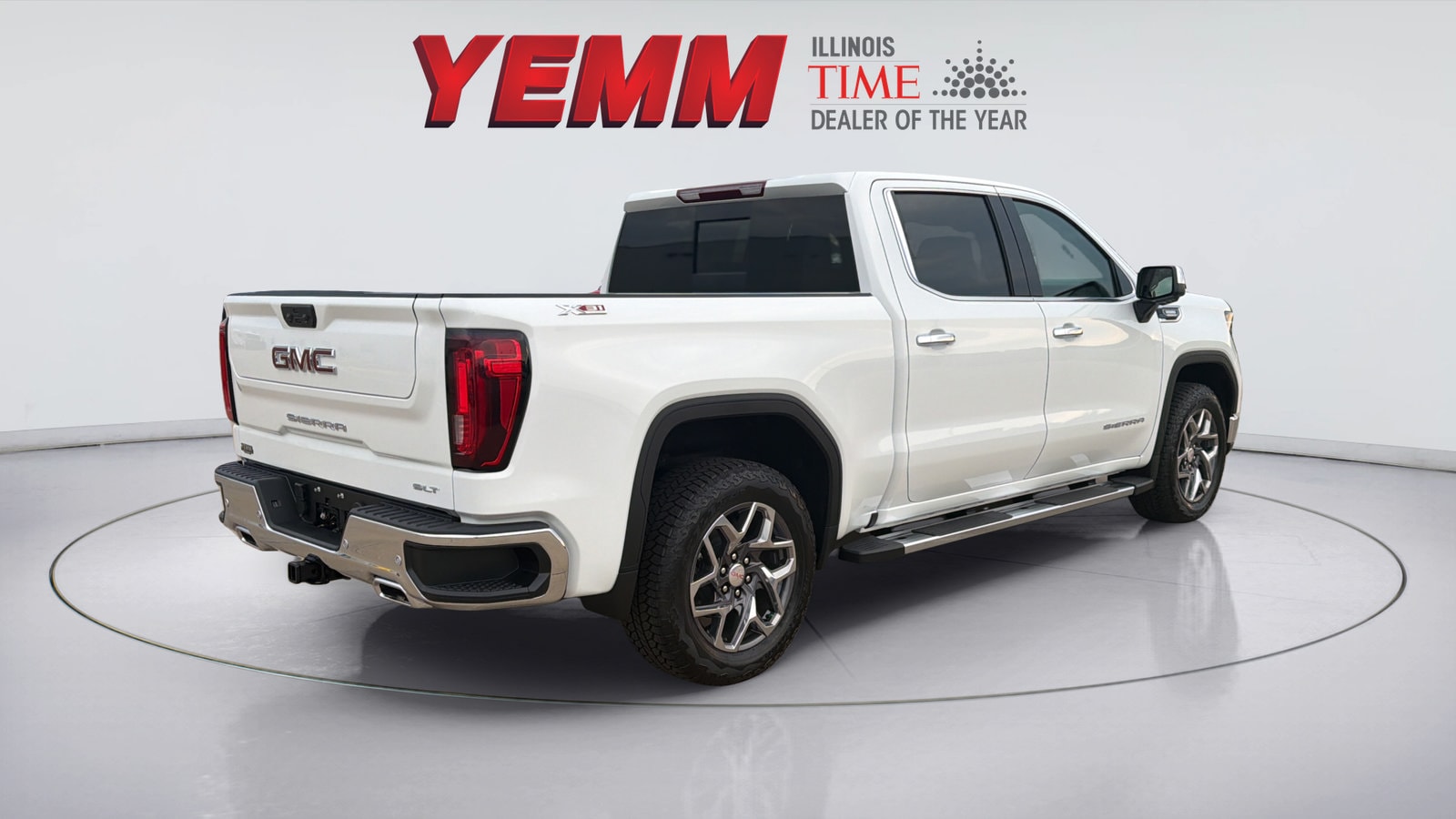 2026 GMC Sierra 1500 SLT - Photo 8