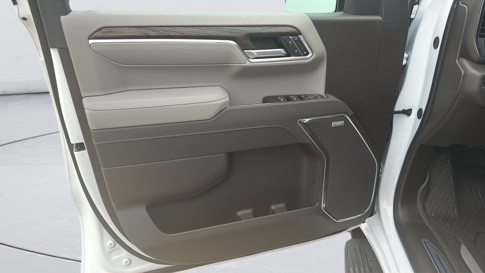 2026 GMC Sierra 1500 SLT - Photo 22