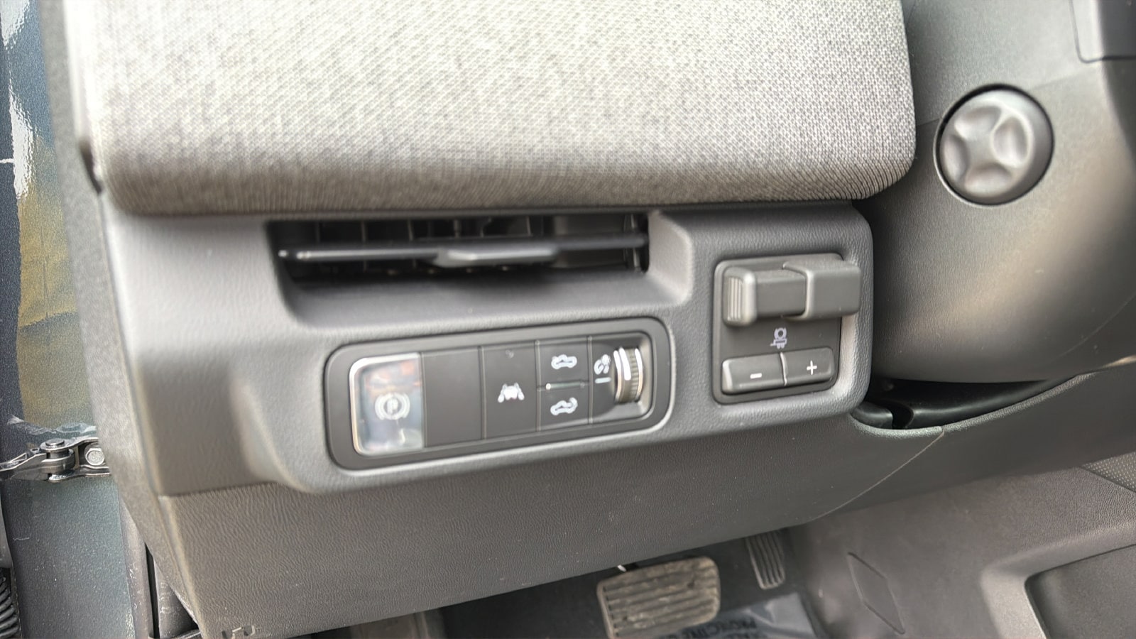 2026 GMC Sierra EV Elevation - Photo 24