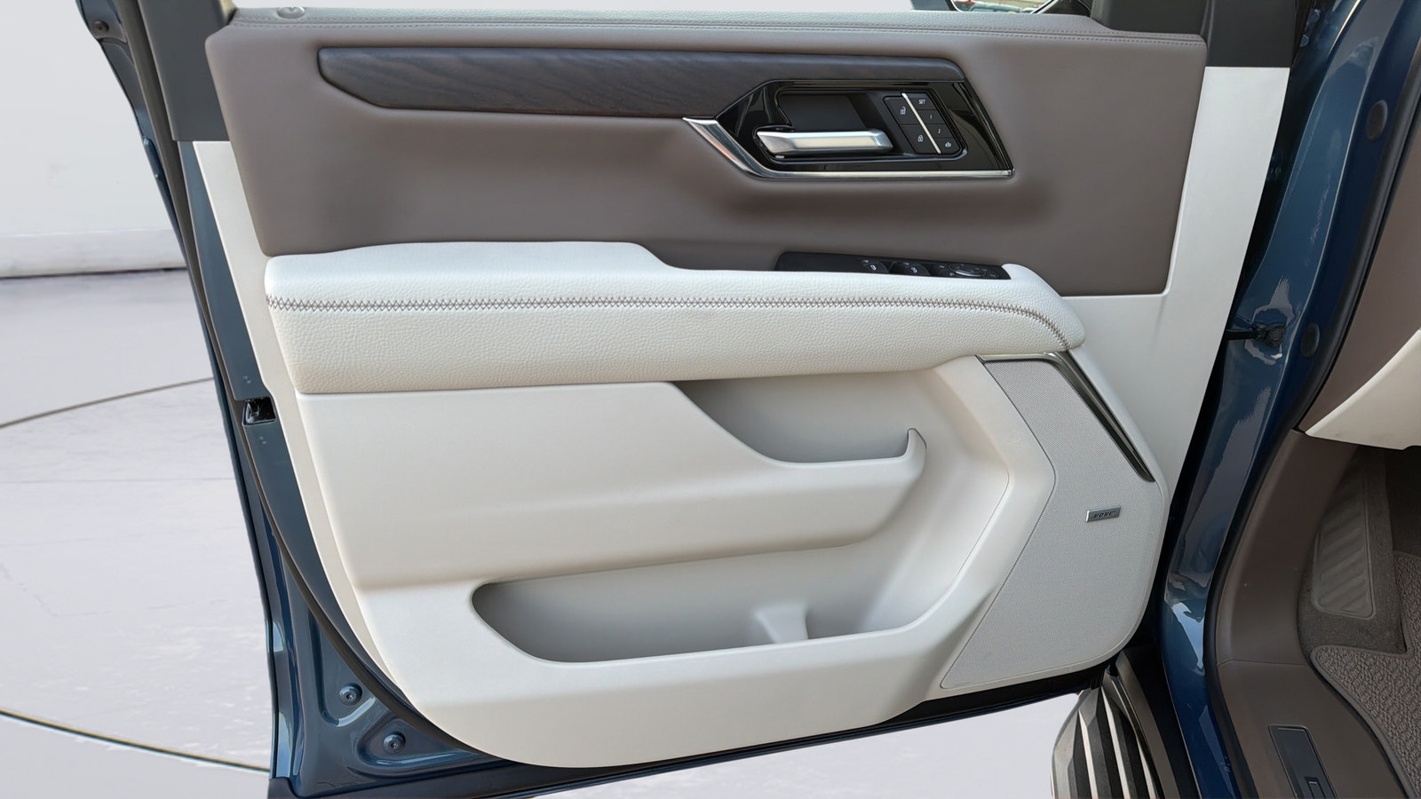 2026 GMC Yukon Denali - Photo 22