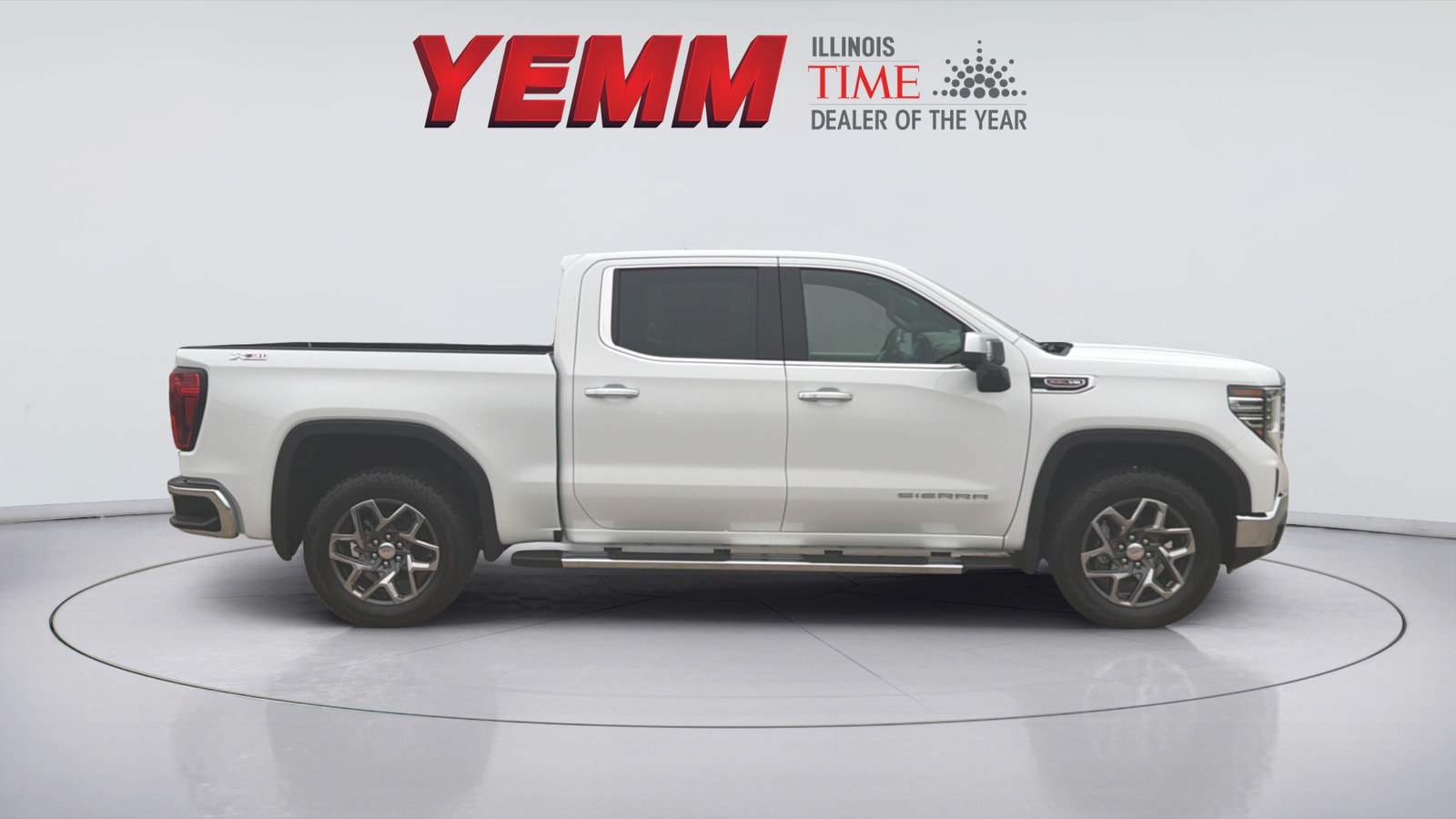 2026 GMC Sierra 1500 SLT - Photo 9