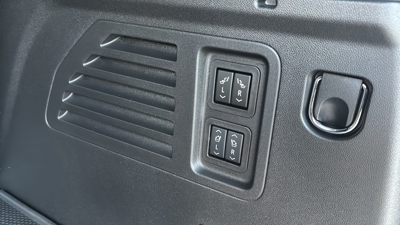 2026 Buick Enclave Sport Touring - Photo 28