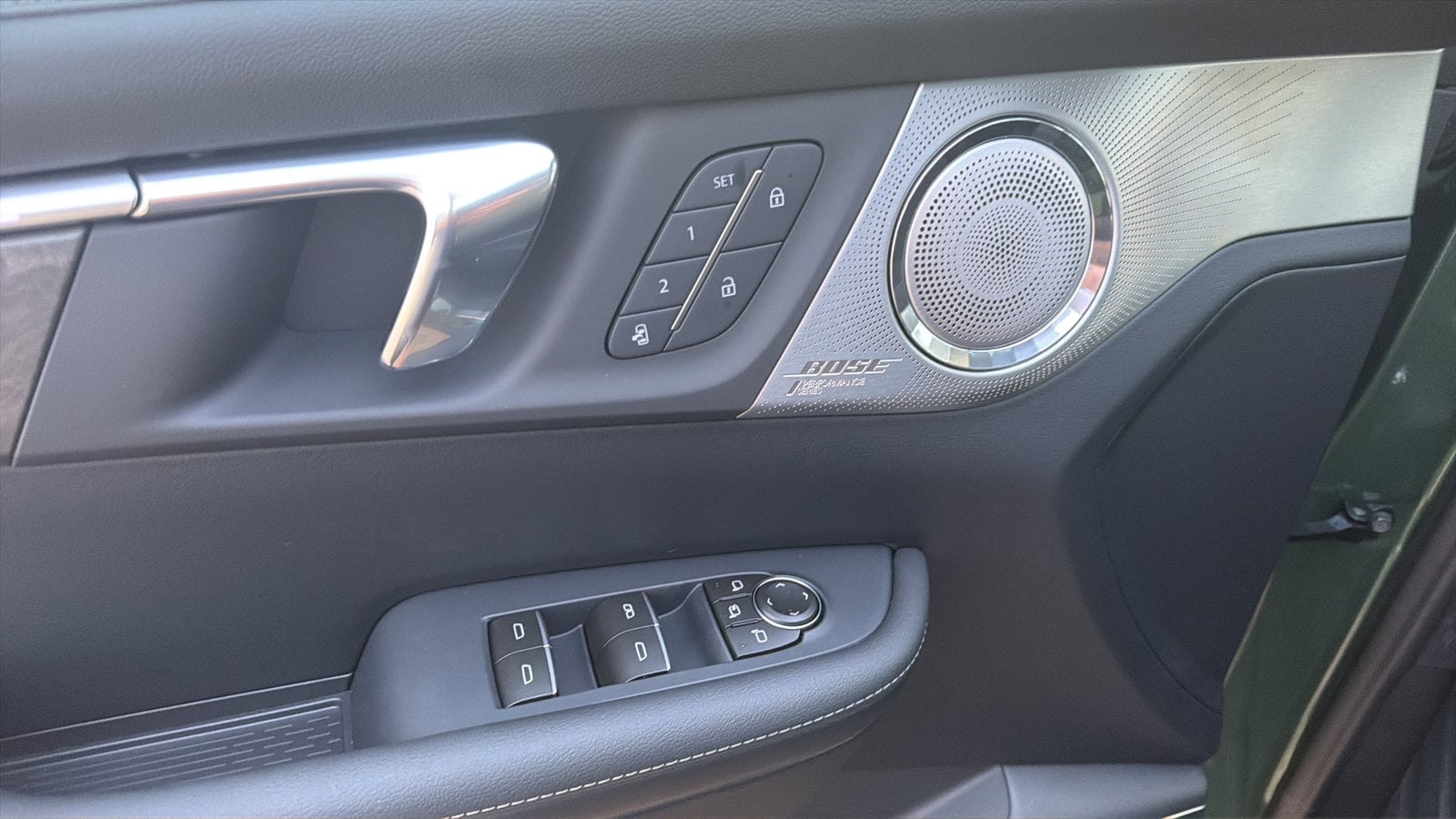 2027 Buick Enclave Avenir - Photo 23
