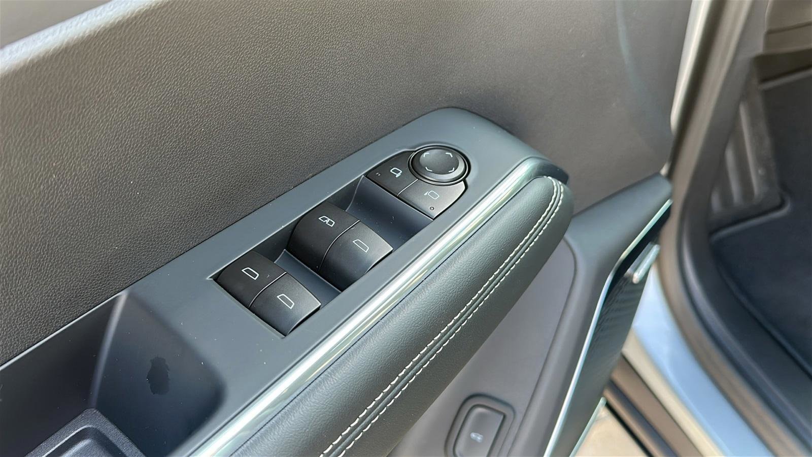 2026 GMC Acadia Elevation - Photo 16