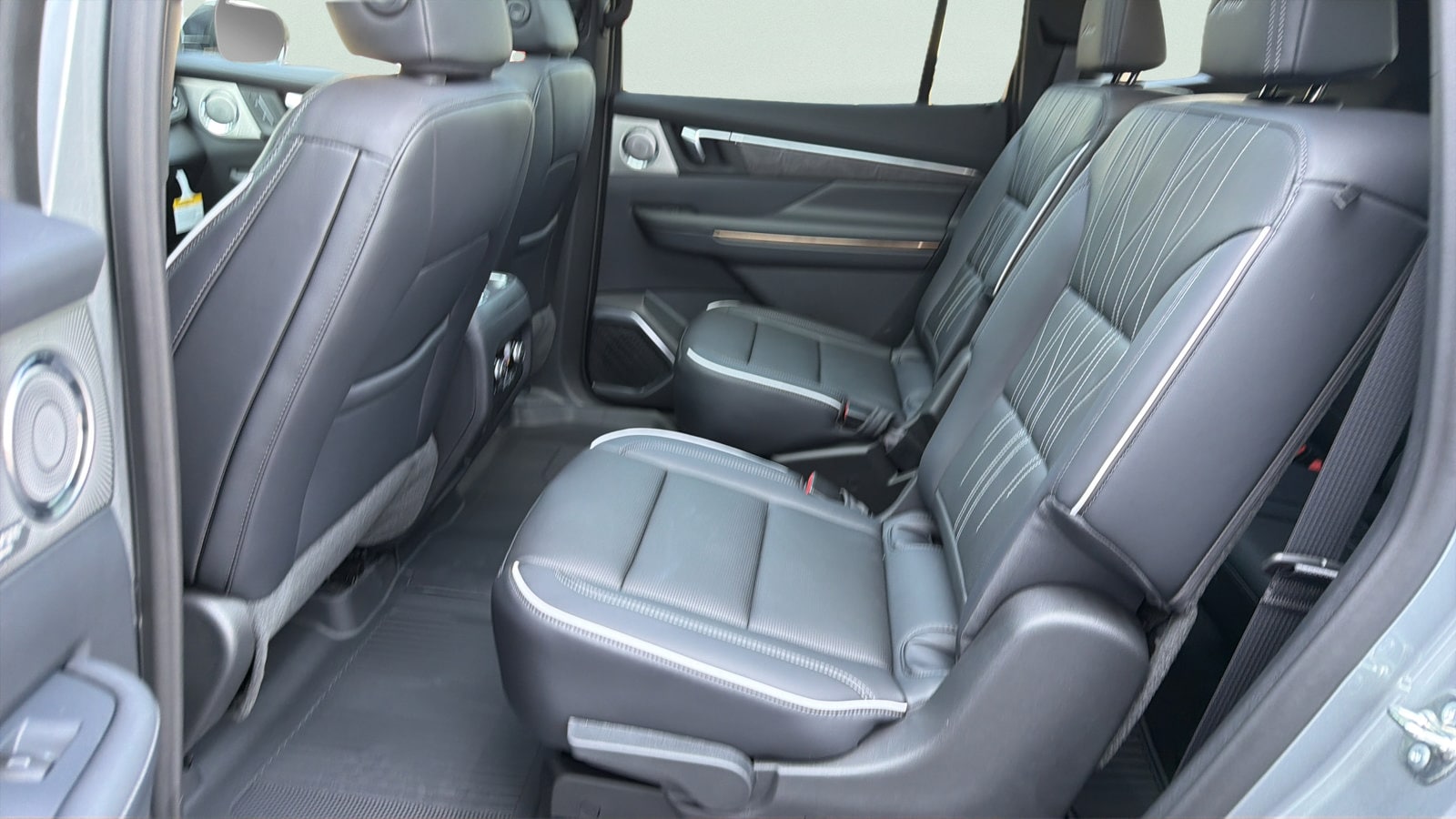 2026 Buick Enclave Avenir - Photo 25